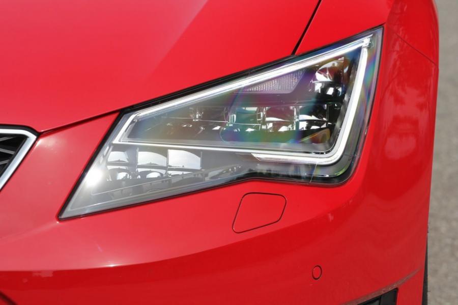  Seat Leon SC 2013 года  (фото 17 из 52)